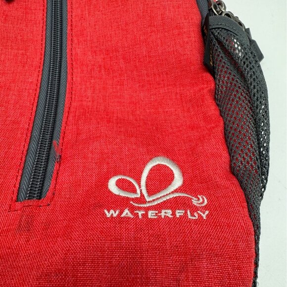 Waterfly Urban Elite 2.0 UltraLight Crossbody Bag Red School Travel Outdoors - Picture 2 of 10
